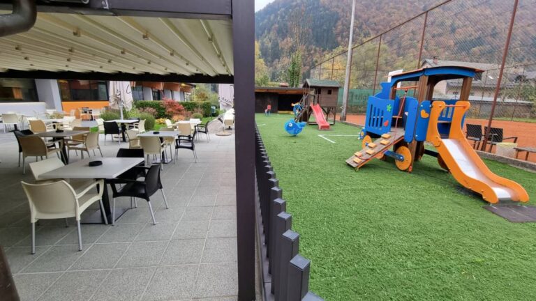 TERASA BIFE NA BAZENU