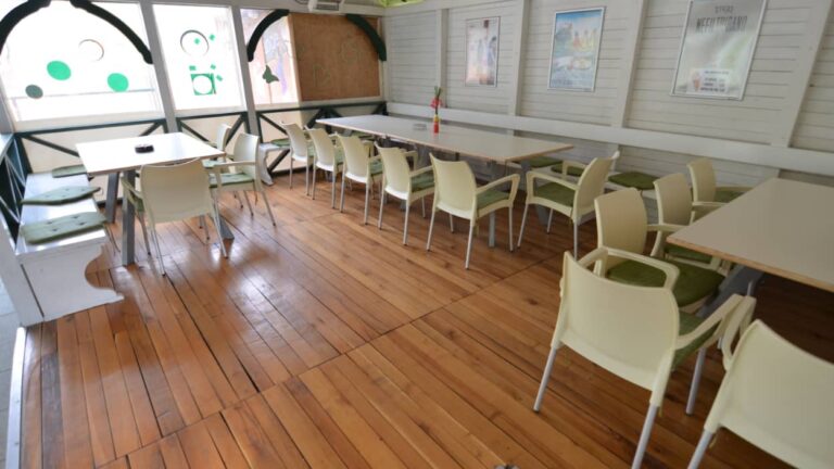 TERASA BIFE NA BAZENU